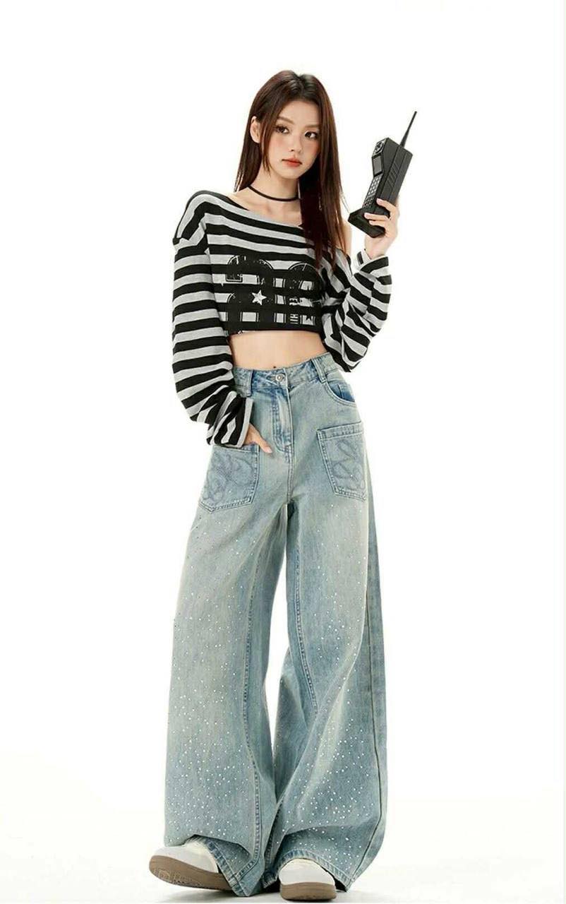 Fashion Story Facebook ad: Jeans Design စုံ Instockရှိတဲ့ Fashion Story