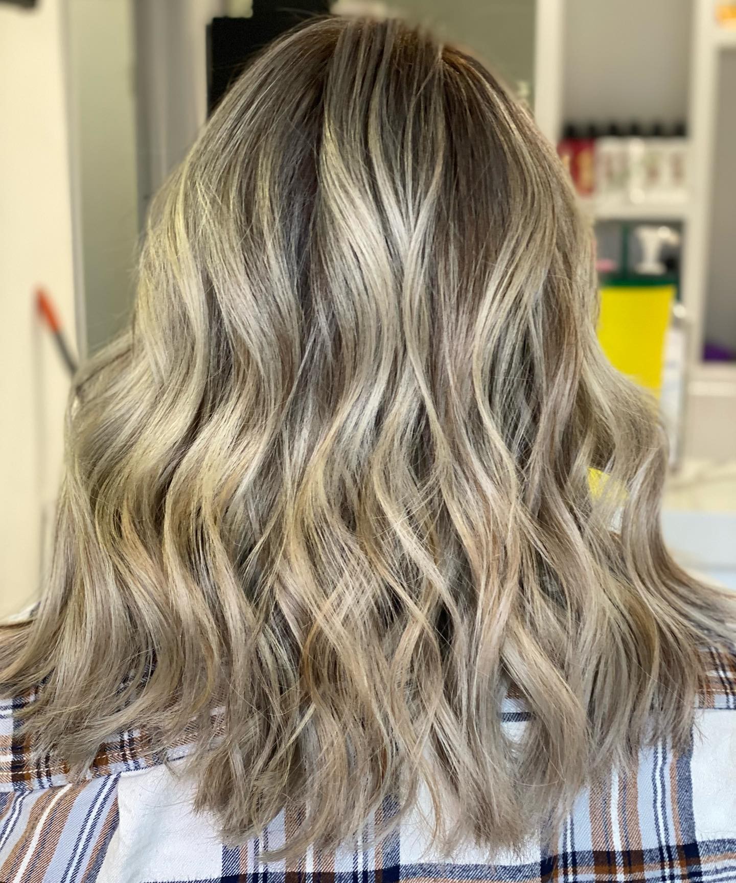 kchairsalon_ Facebook ad: Kc hair salon __________________________ @redken #…