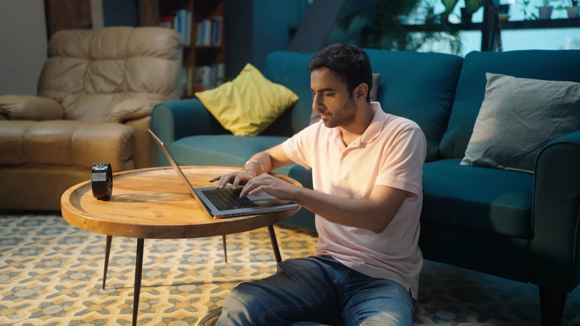 Upstox Facebook ad: Hurry! Open your account with just PAN, Aadhaar…