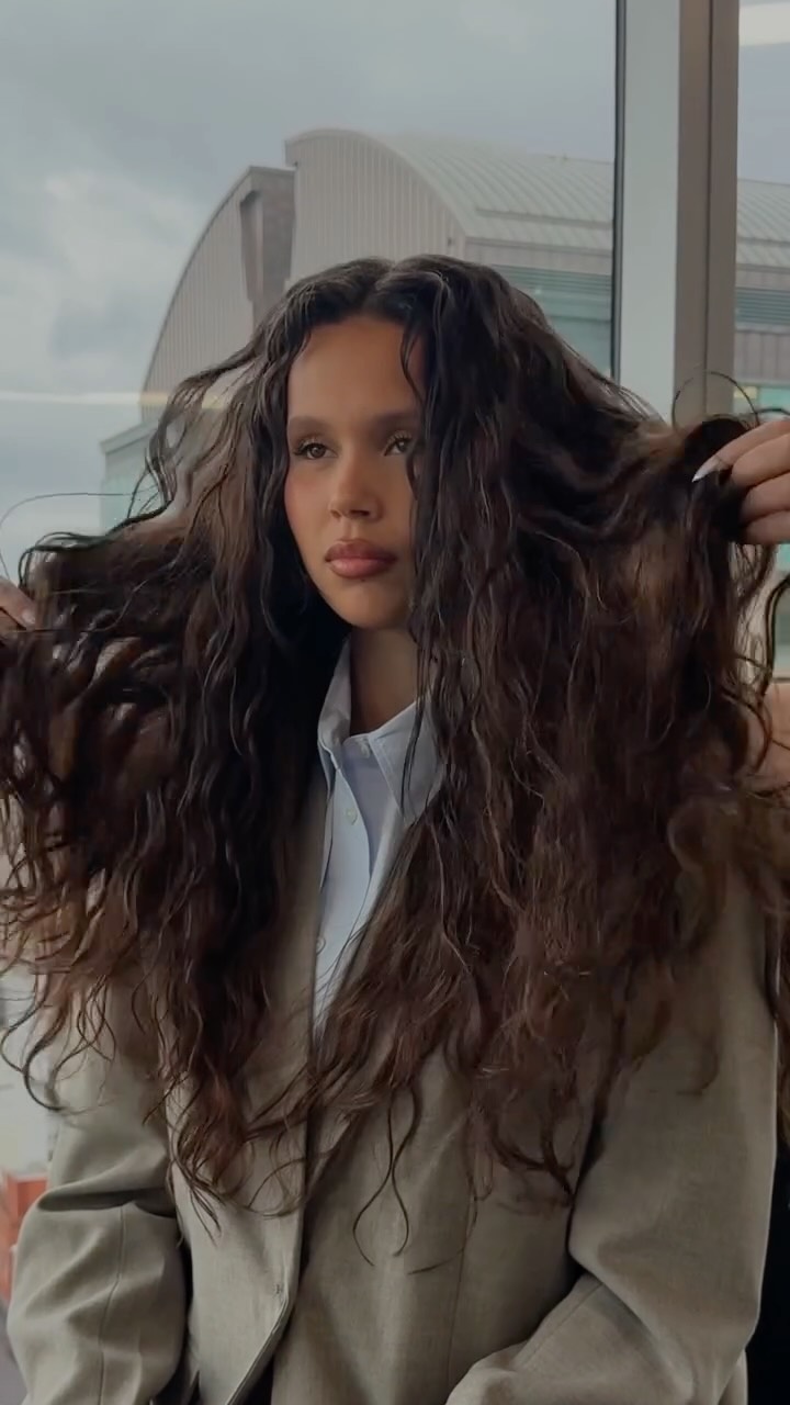 Gee Hair Facebook ad: 15% off your first order, free shipping and a 12-month…