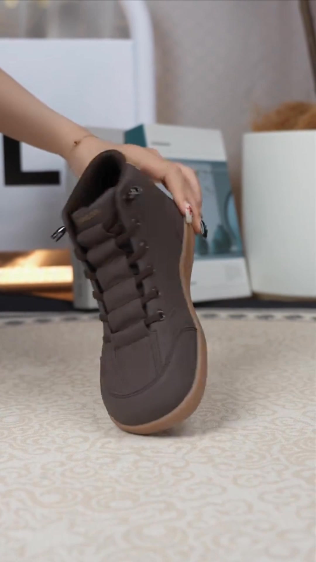 Hobibear.es Facebook ad: Nuevos zapatos barefoot impermeables para invierno