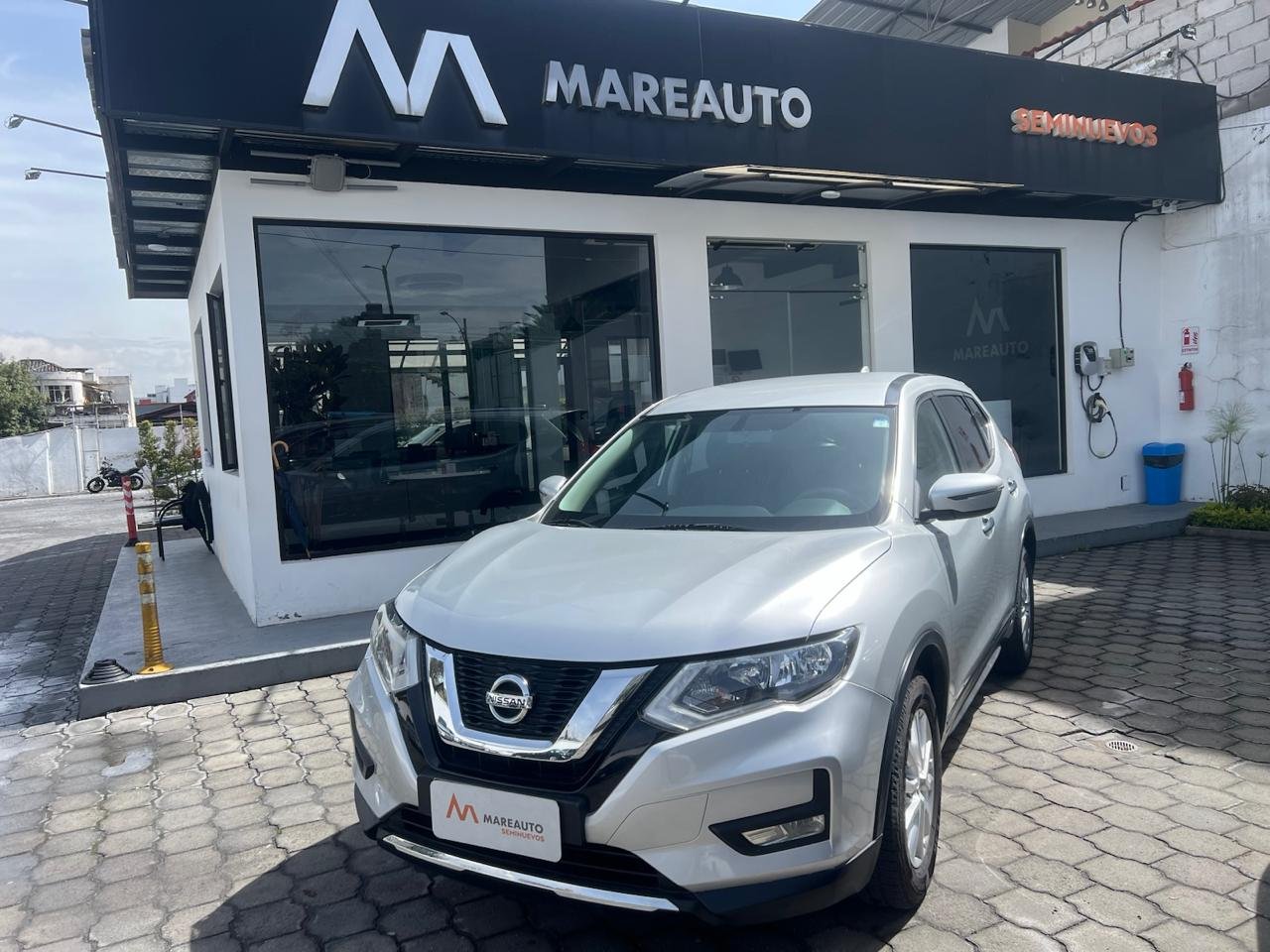 Nohelly López Facebook ad: 2023 NISSAN X-TRAIL SENSE 2 ROW AC 2,5 5P 4X2 TA