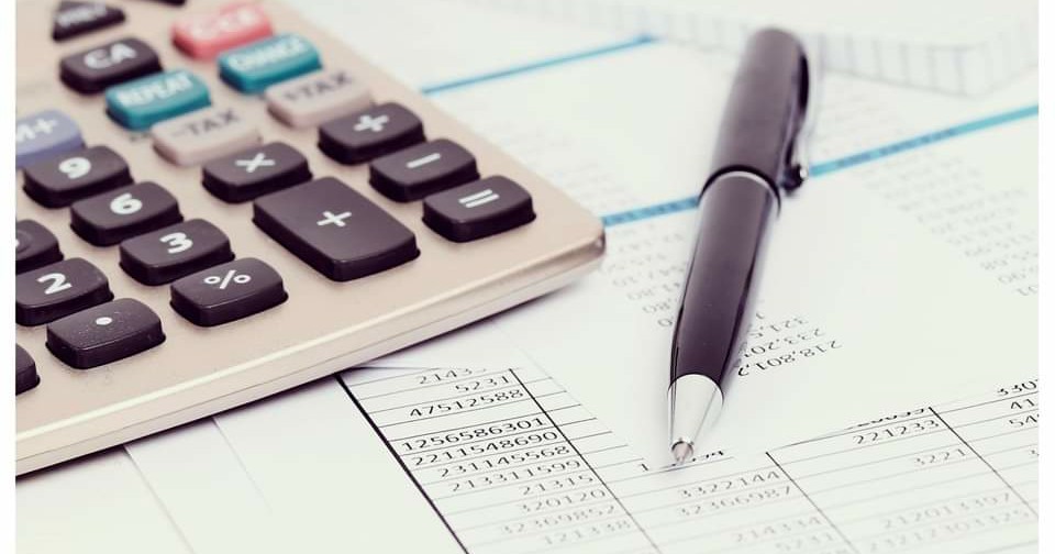 Bottom Line Accounting Corp Facebook ad: Tailored Accounting Services for Busy business owners.