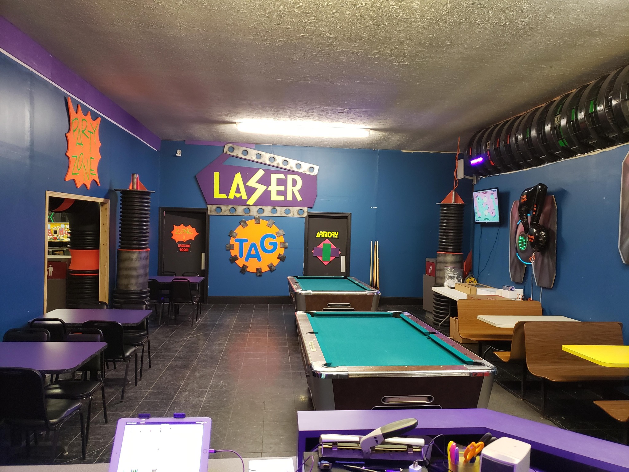 Laser Storm Facebook ad: Laser Tag parties available all year.