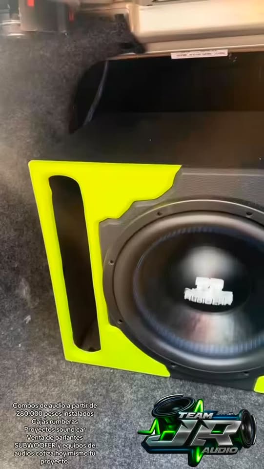 Multiservicios autoj.r Facebook ad: ¡LLEVA TU VEHÍCULO AL SIGUIENTE NIVEL CON AUTOJR!