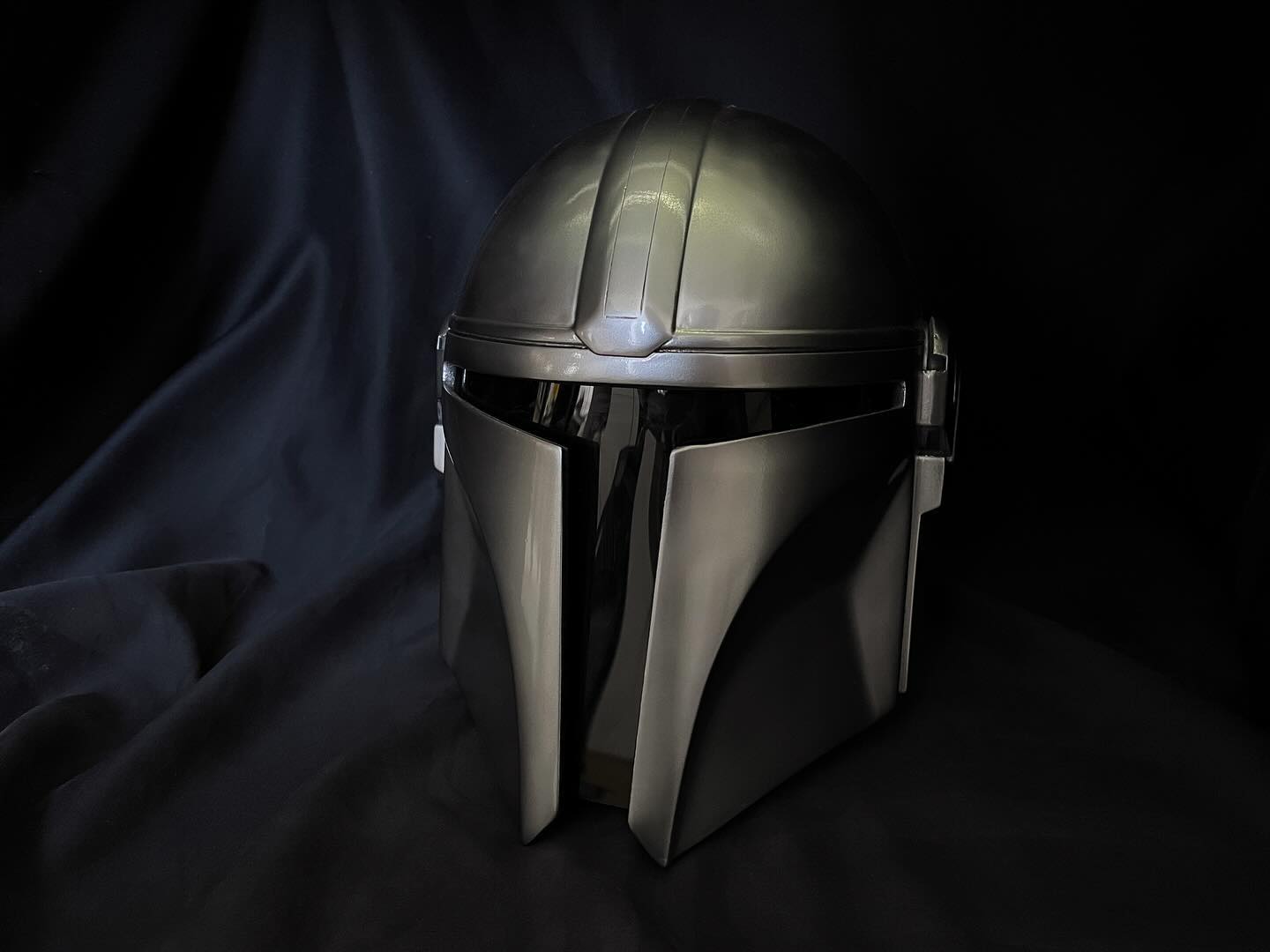 mech3dprint Facebook ad: Mandalorian Helmet