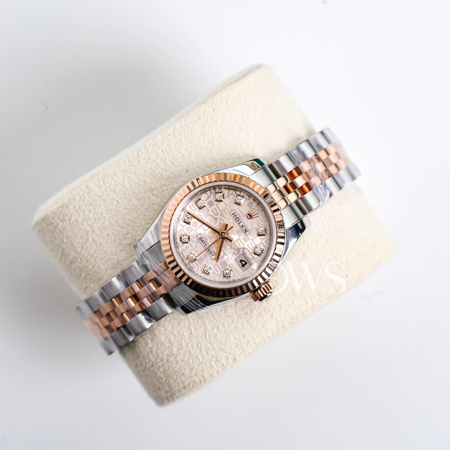 Dewatch safe Consign Facebook ad