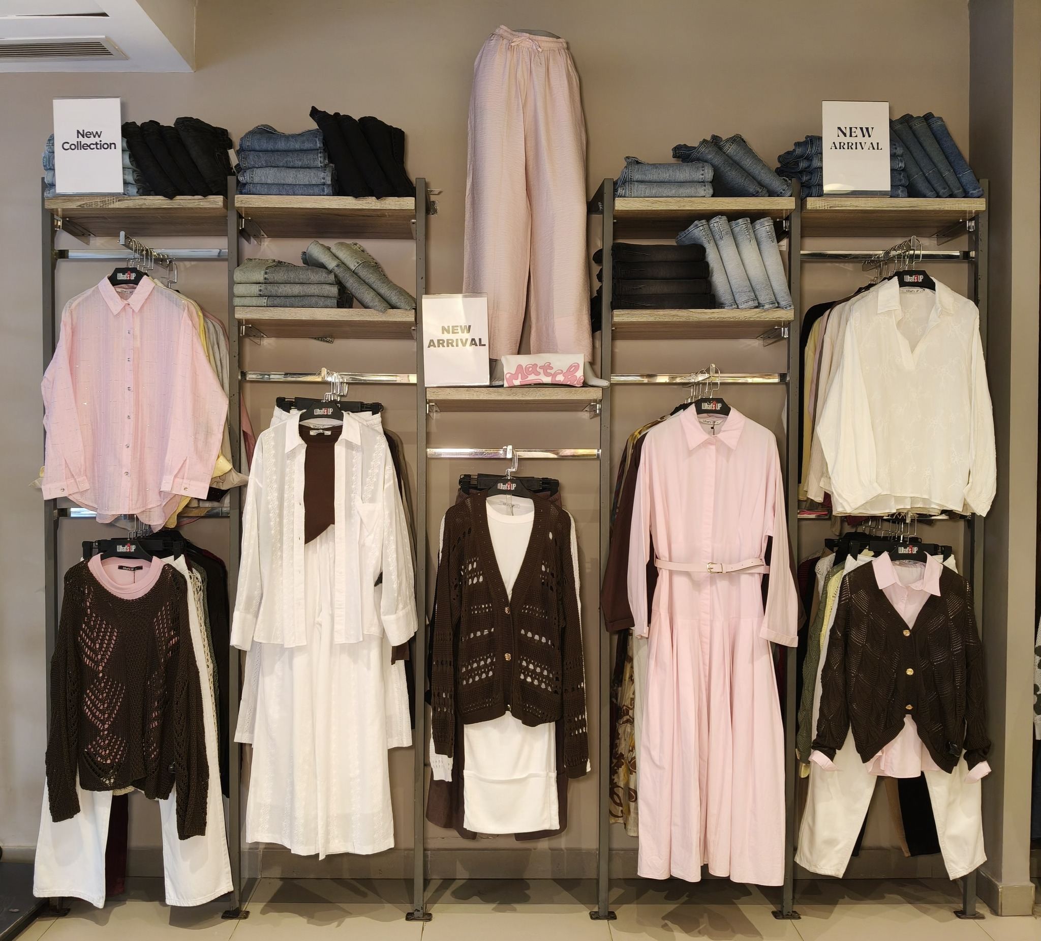 What's Up For Women's Wear Facebook ad: اختارنا ليكي ستايلات عملية بتفاصيل رقيقة وألوان مبهجة…