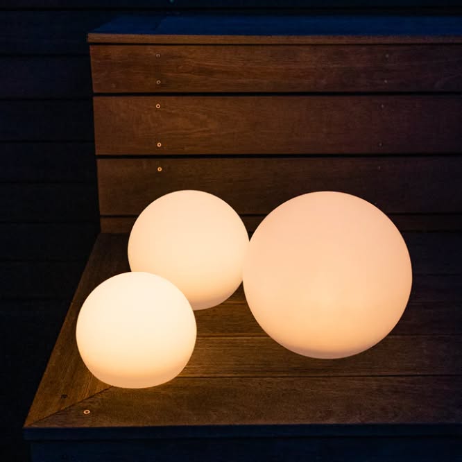 Creative.Lighting Facebook ad