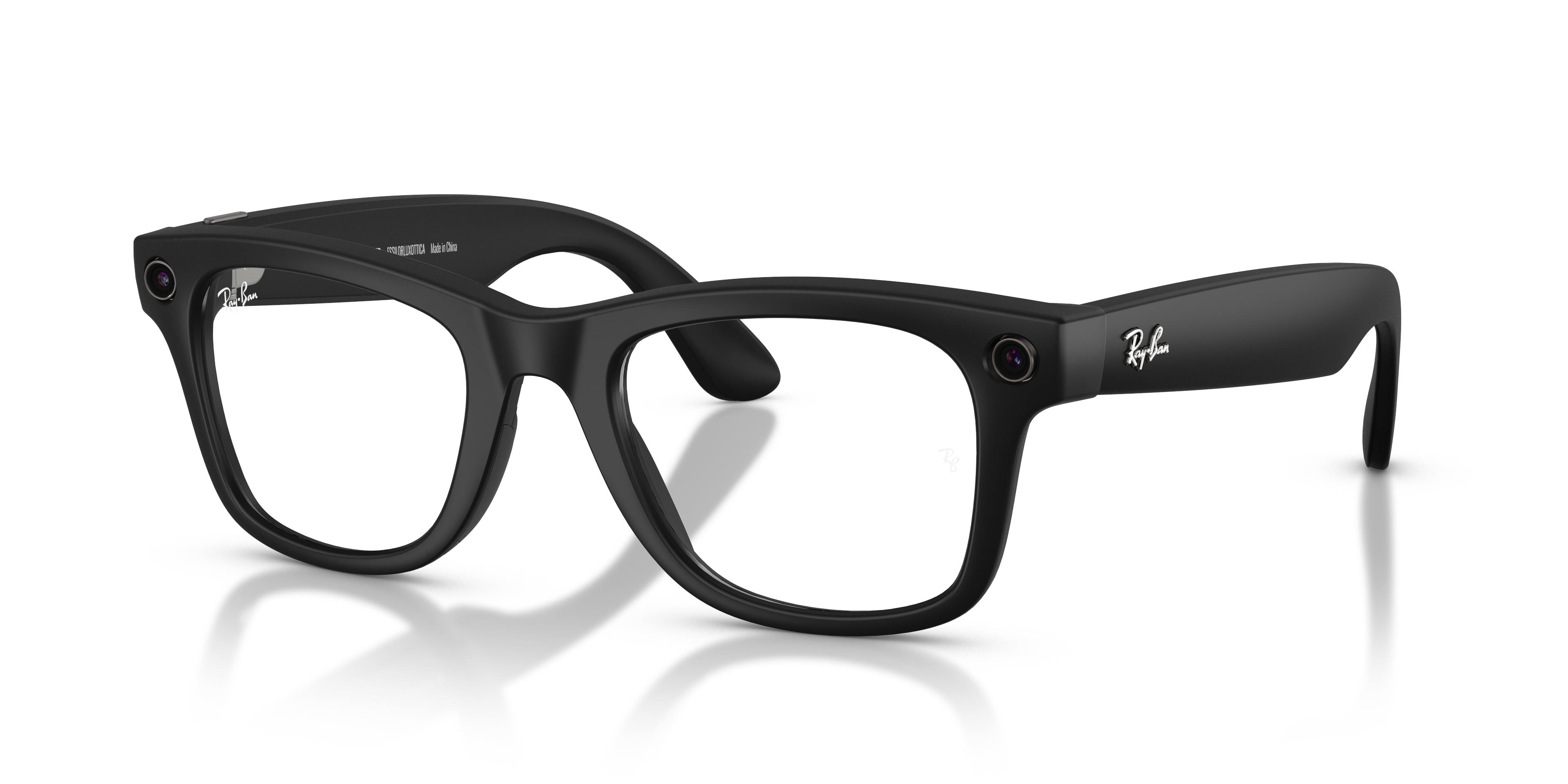 Ray-Ban Facebook ad