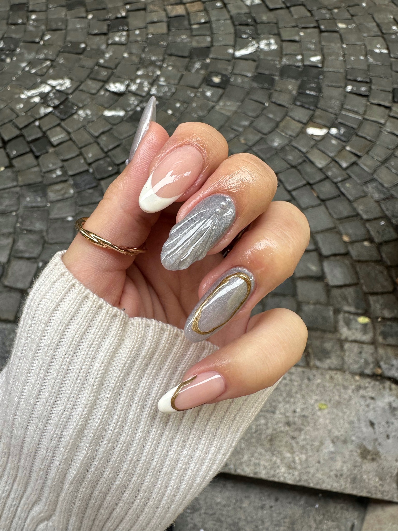 Feminity Nails & Lashes - Lausanne Facebook ad