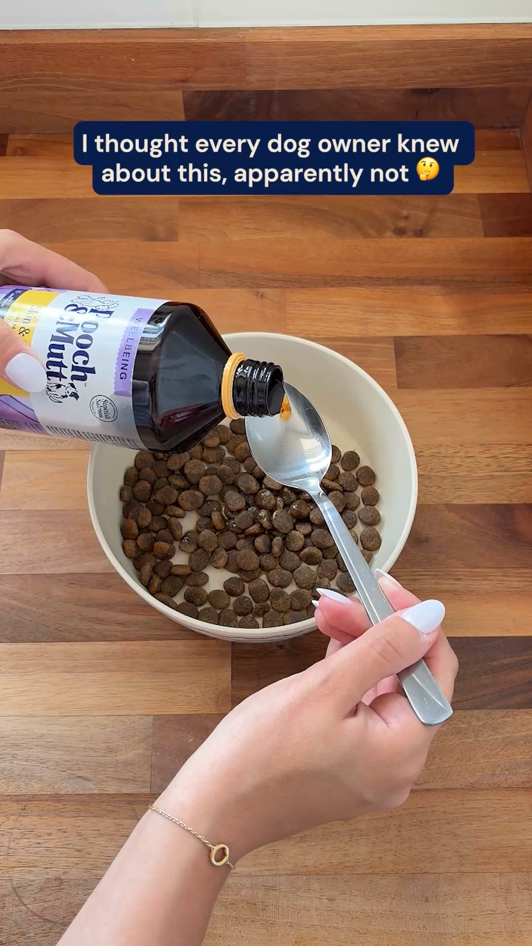 Pooch & Mutt Facebook ad: Salmon Oil for Dogs