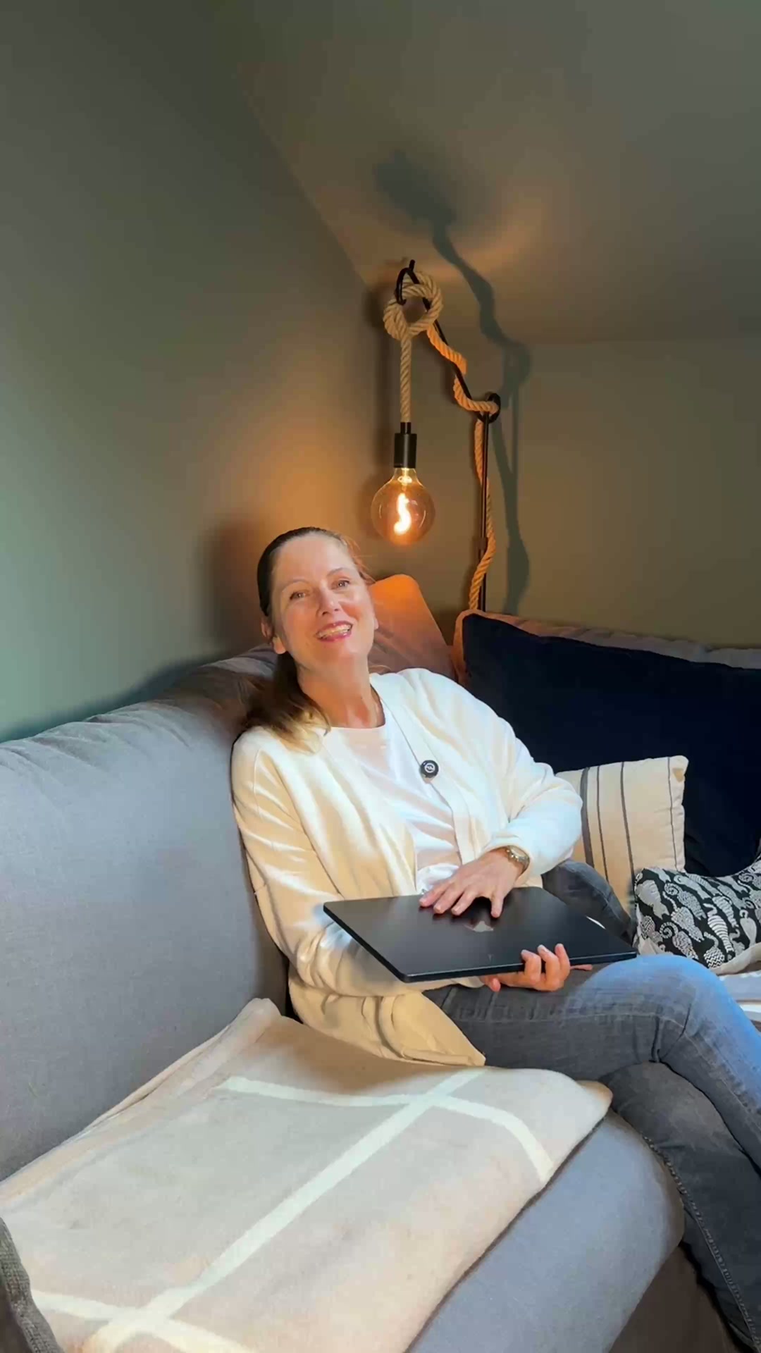 Linda Dornau - Assistiere dich frei Facebook ad: Virtuelle Assistentin, nebenberuflich
