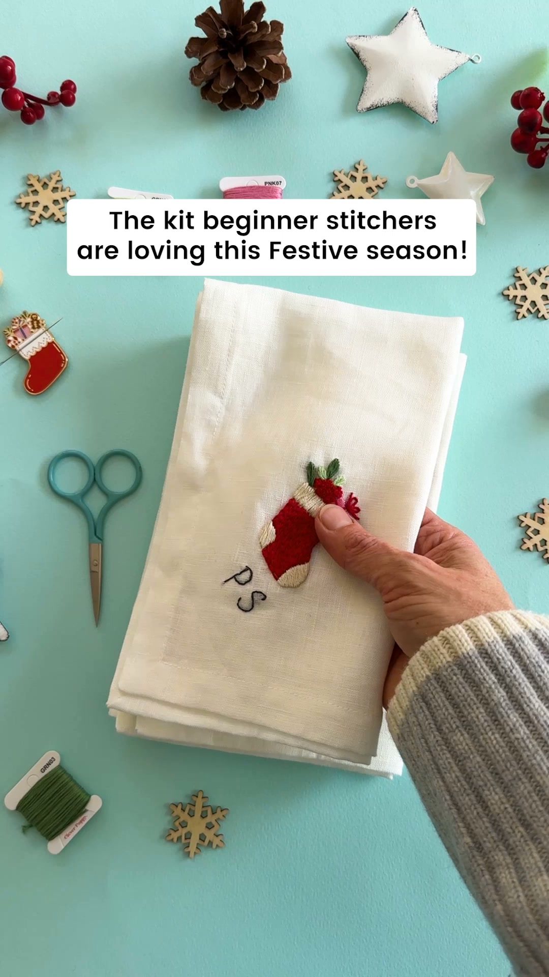 Clever Poppy Facebook ad: Xmas Embroidery Kit for Beginners