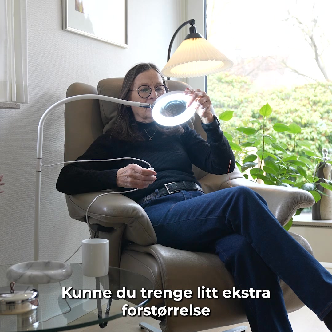 Seniorlife.no Facebook ad: 2-i-1 lupelampe for de små detaljene