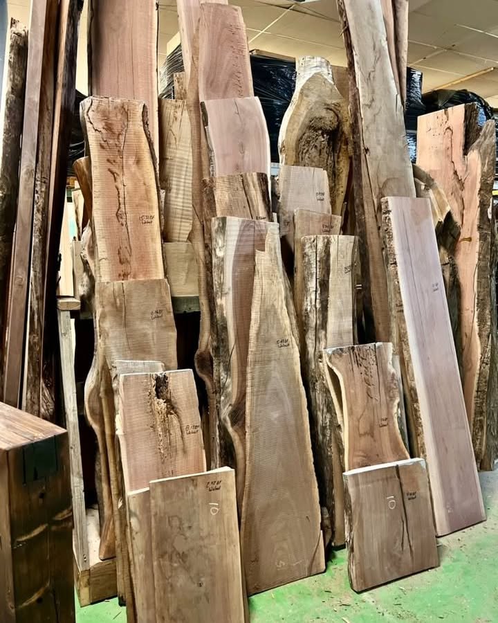 Sarah Miller Facebook ad: Kiln Dried Black Walnut - Huge Selection