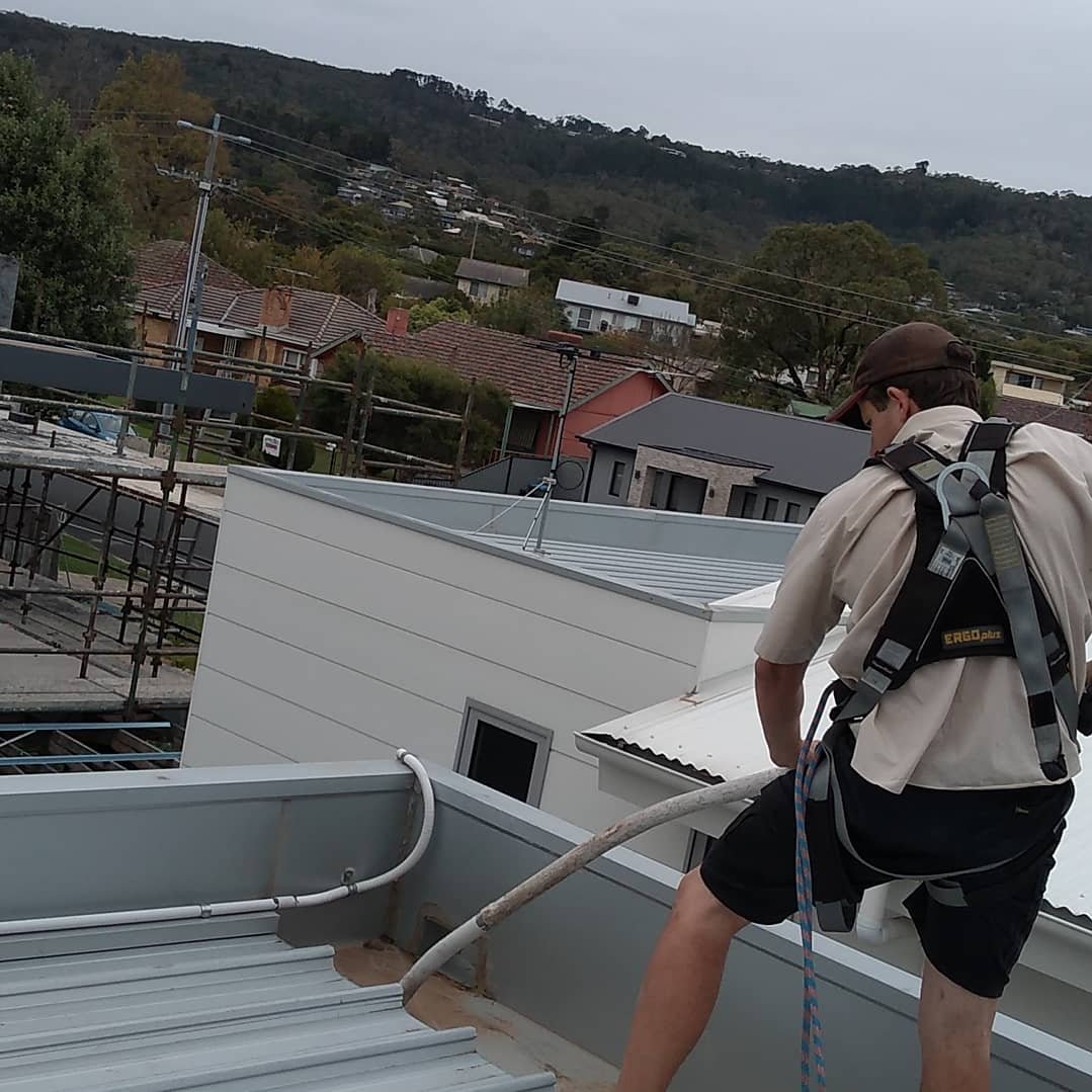 Gutter-Vac Mornington Peninsula Facebook ad: Gutters Due For A Clean?