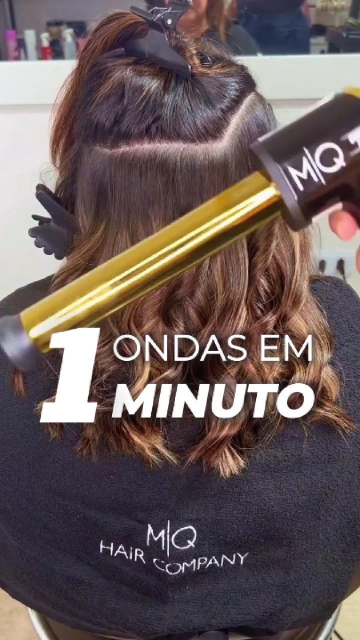 MQ Professional Hair Styling Facebook ad: Ondas em 1 minuto ⁣