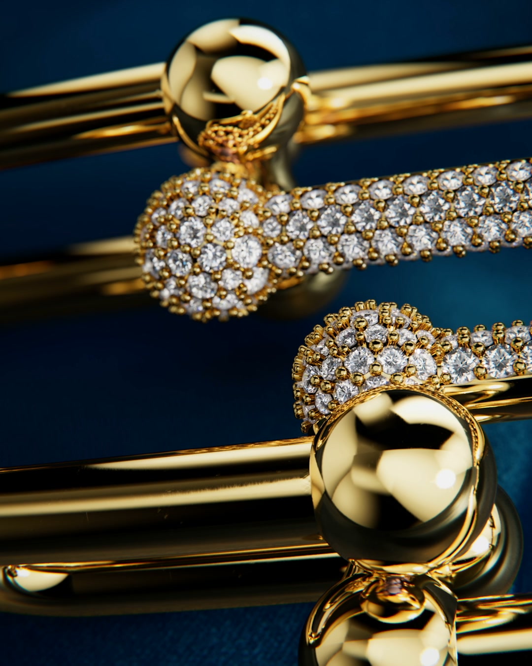 Tiffany & Co. Facebook ad: HardWear by Tiffany