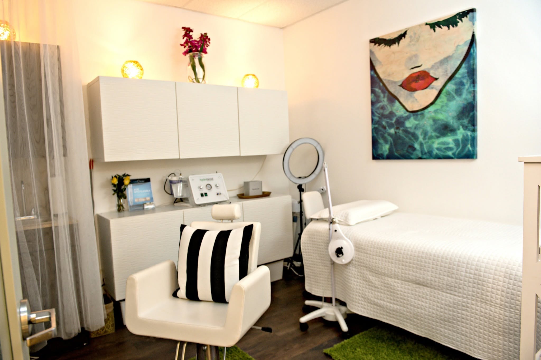 Salons by JC - Maple Grove Facebook ad: Your Private Salon Suite, 2 Weeks Free
