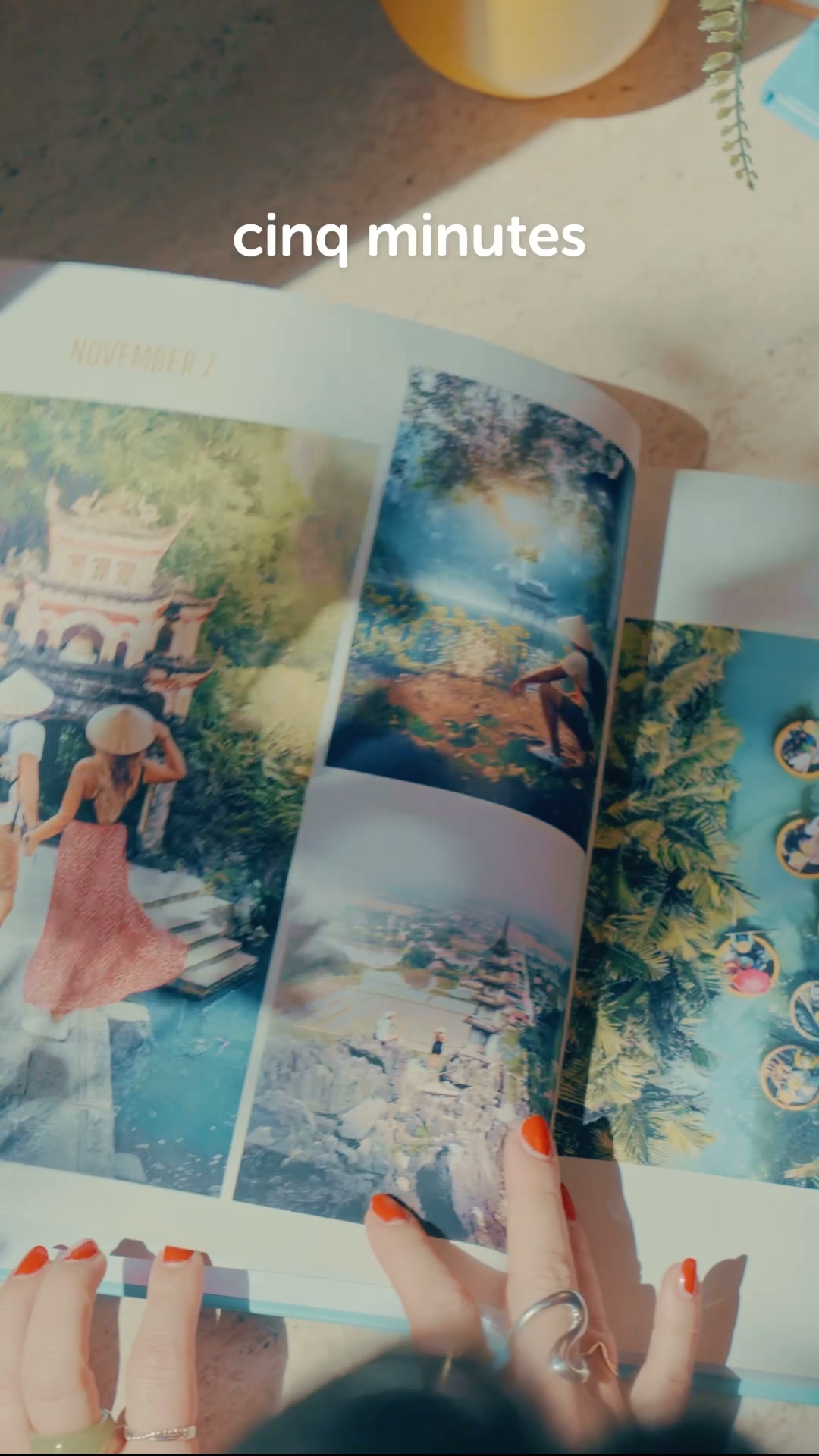 Journi - Smart Photo Journal & Photo Book Facebook ad: Souvenirs d'été avec Journi