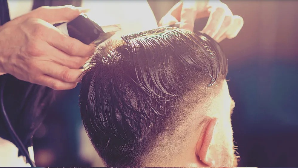 Eddie's Unique Salon and Barber Shop Facebook ad: 2200 Montreal Rd.