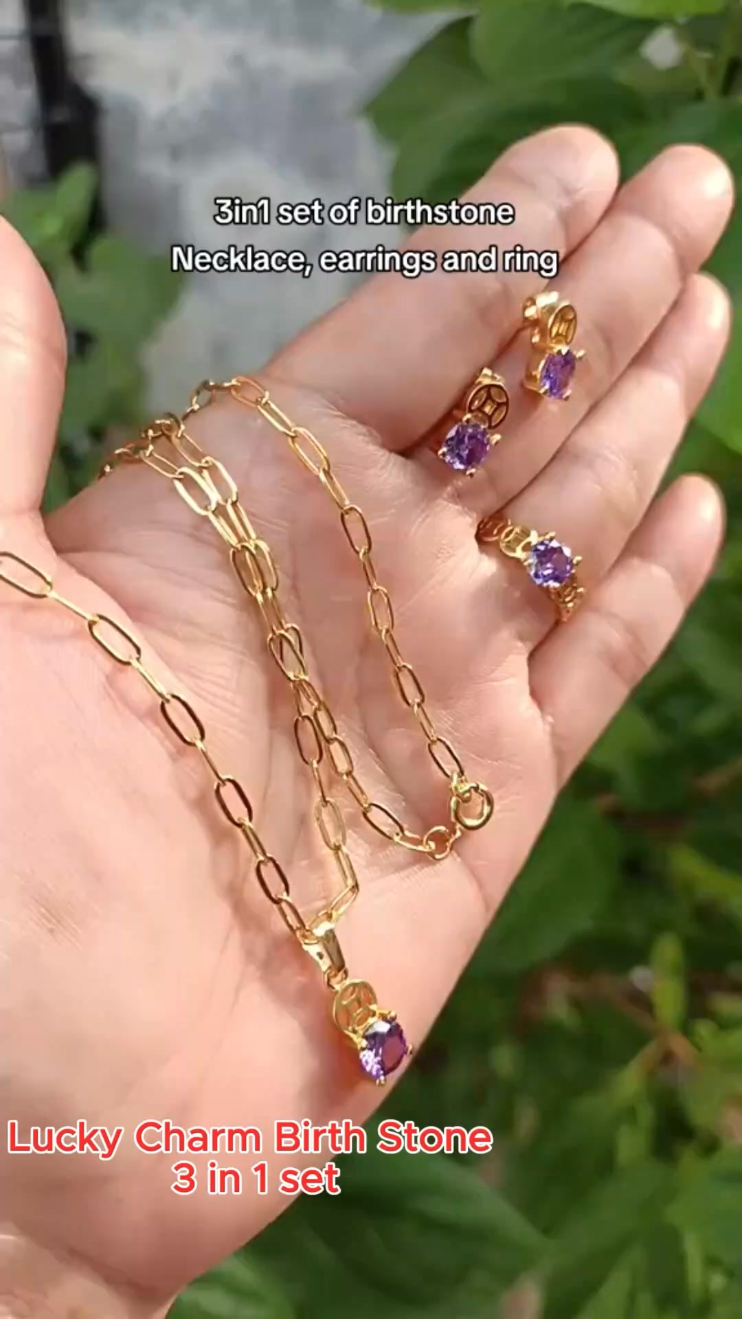 Lucky Aura Facebook ad: The Birthstone Jewelry Set Everyone Is Talking About