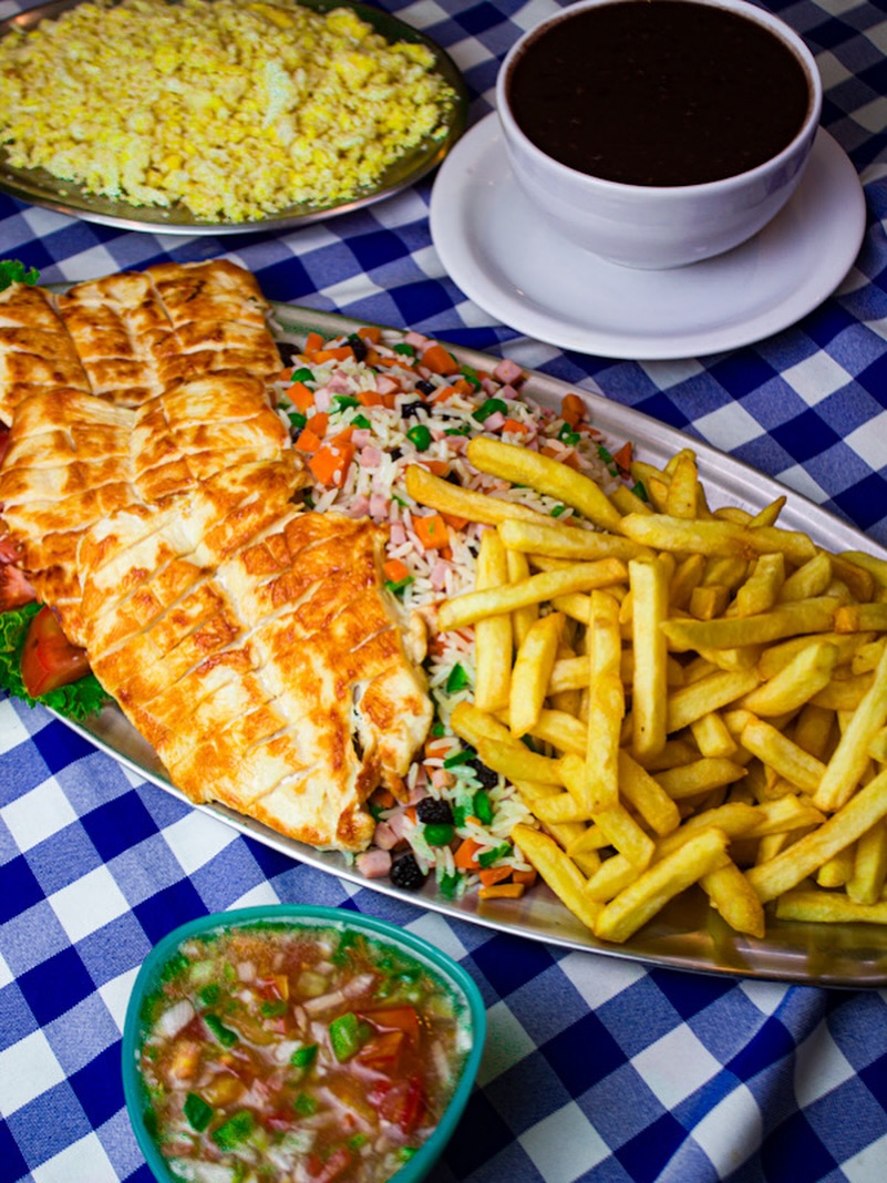Trapiá Restaurante e Bar - Rocinha  Facebook ad
