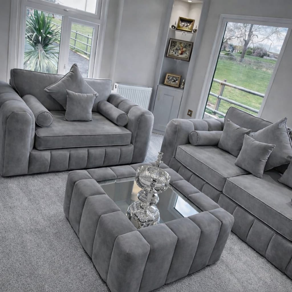Royaline Furnishings Facebook ad: Lilly 3+2 & Corner Sofa, £550