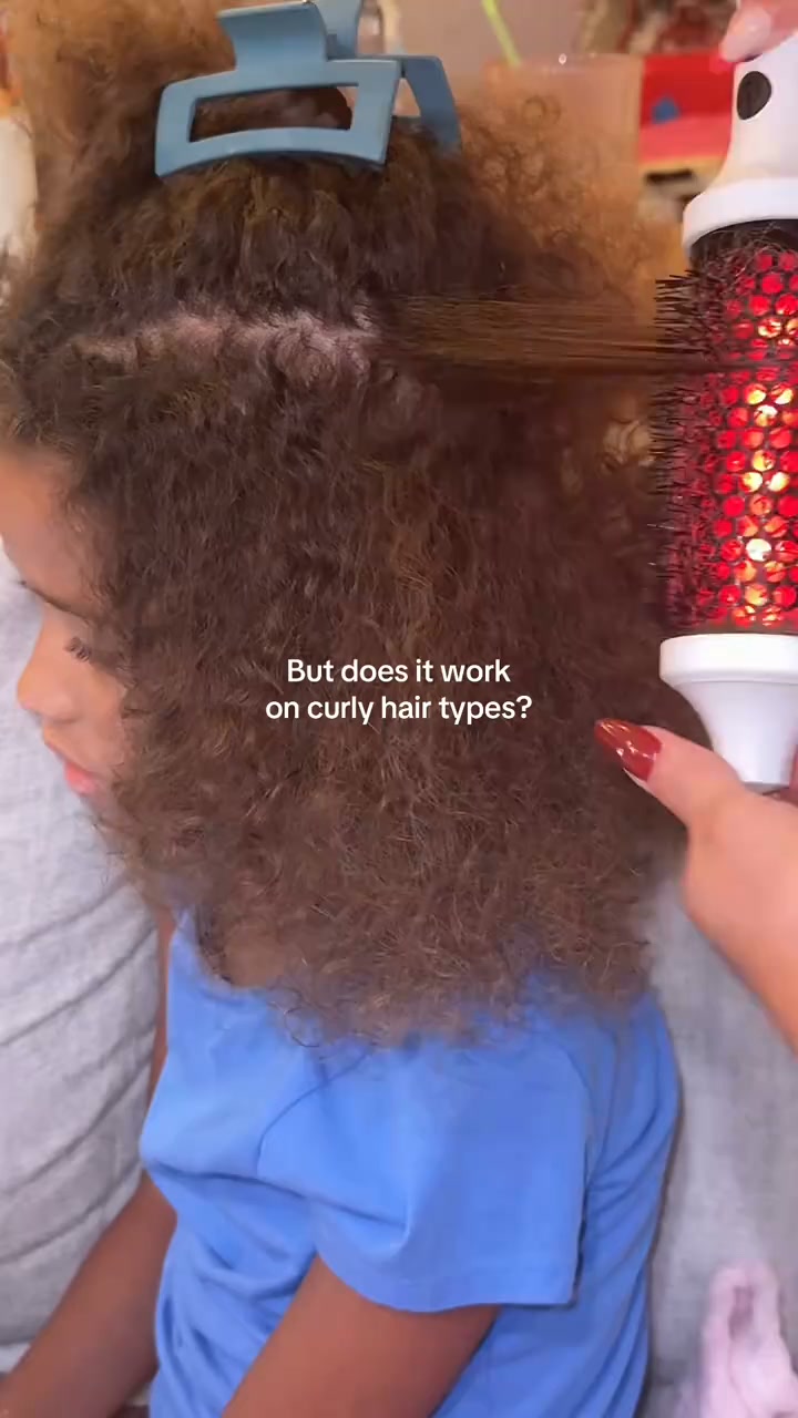 BondiBoost Facebook ad: Tiktok Viral Infrared Brush