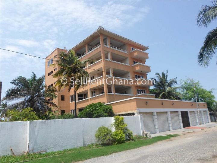 meqasa.com Facebook ad: Arrange a property viewing with the developer, agent…