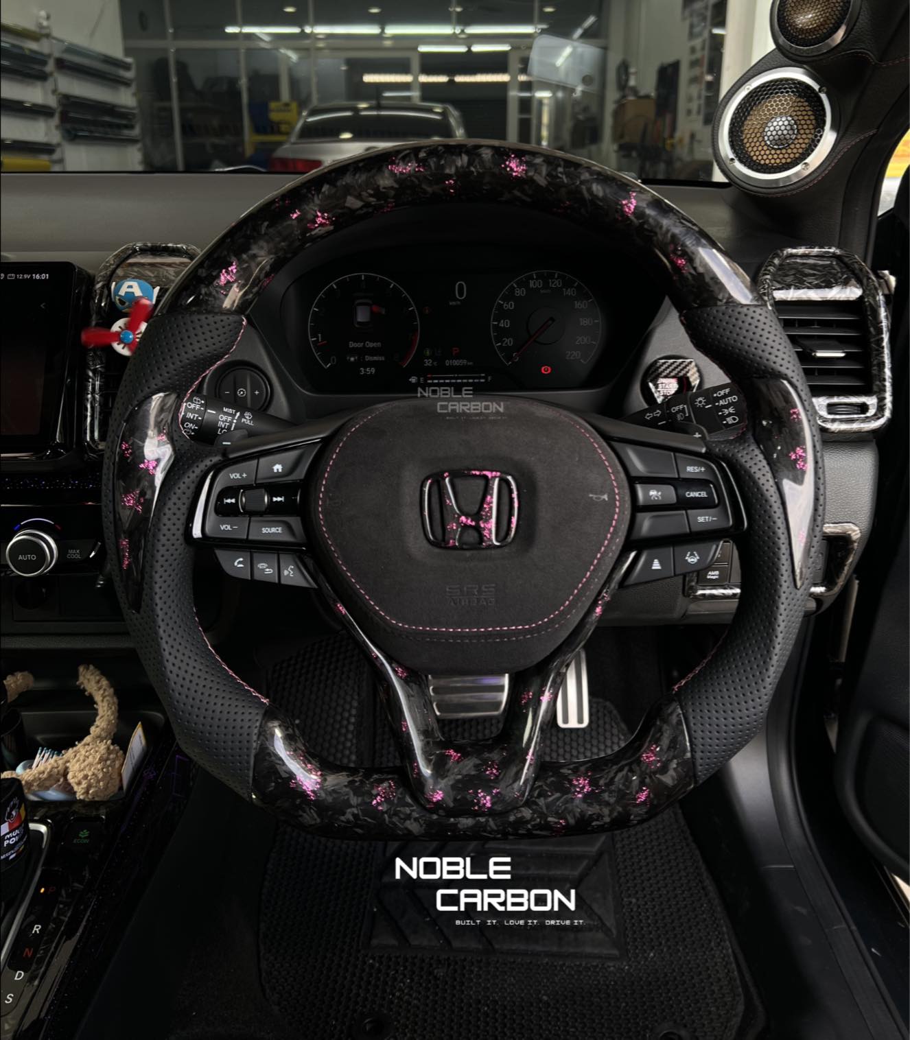 Noble Carbon Cheras Facebook ad: πππ₯ππ§π© πΎπͺπ¨π©π€π’ πΎππ§ππ€π£ ππ©πππ§ππ£π.