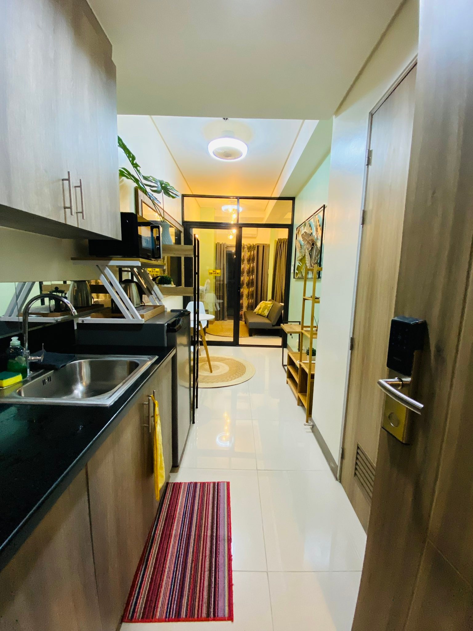 Marites Catarungan REB Facebook ad: Travelling to Manila?
