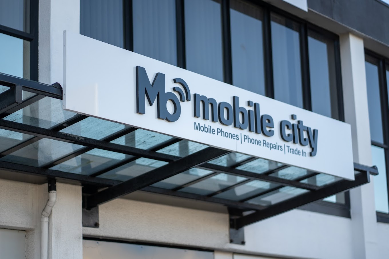 Mobile City Facebook ad from Jun 22, 2025