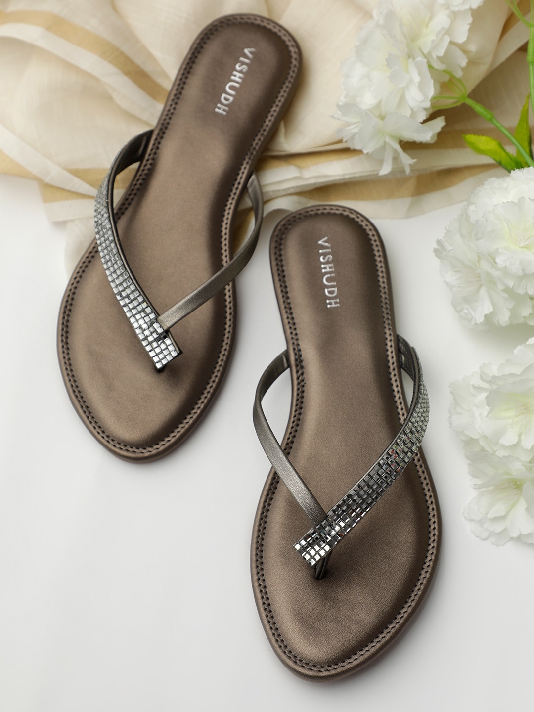 Myntra Facebook ad: 𝐁𝐢𝐠 𝐅𝐚𝐬𝐡𝐢𝐨𝐧 𝐅𝐞𝐬𝐭𝐢𝐯𝐚𝐥 is 𝐋𝐈𝐕𝐄!