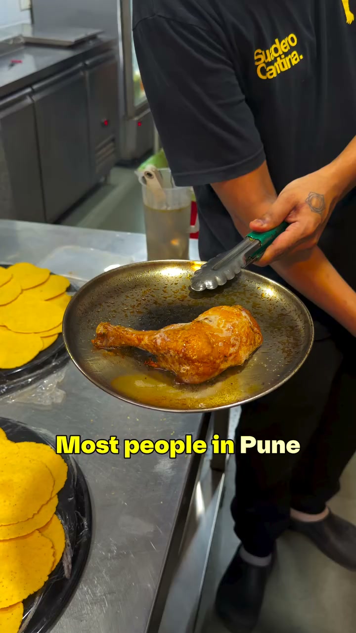 Suadero cantina Facebook ad: Pune, your Mexican plans just got better.