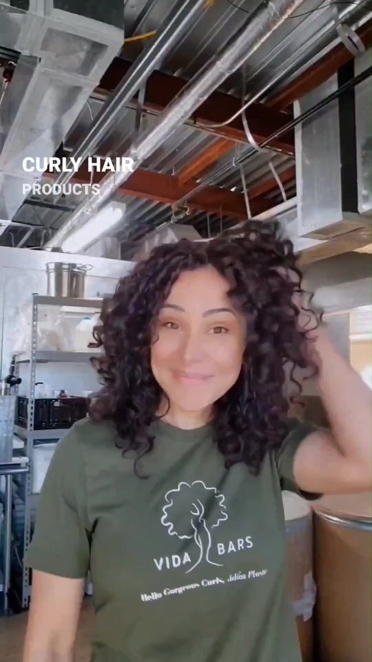 The Vida Bars Facebook ad: Hello Gorgeous Curls, Adios Plastic.