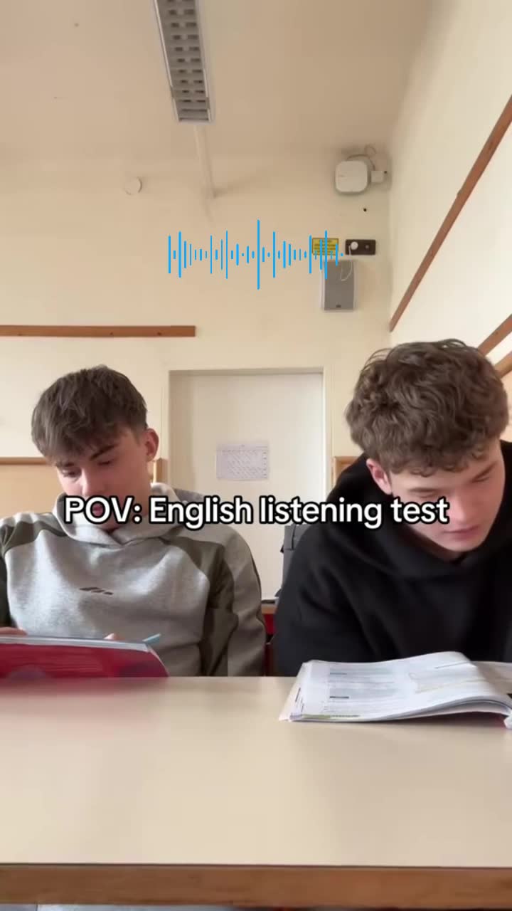 News Center Facebook ad: Online English Course With Certificate