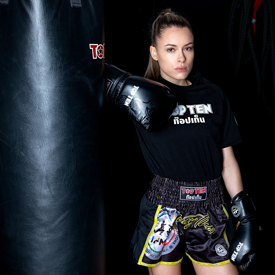 TOP TEN Facebook ad: Muay Thai ist Härte.