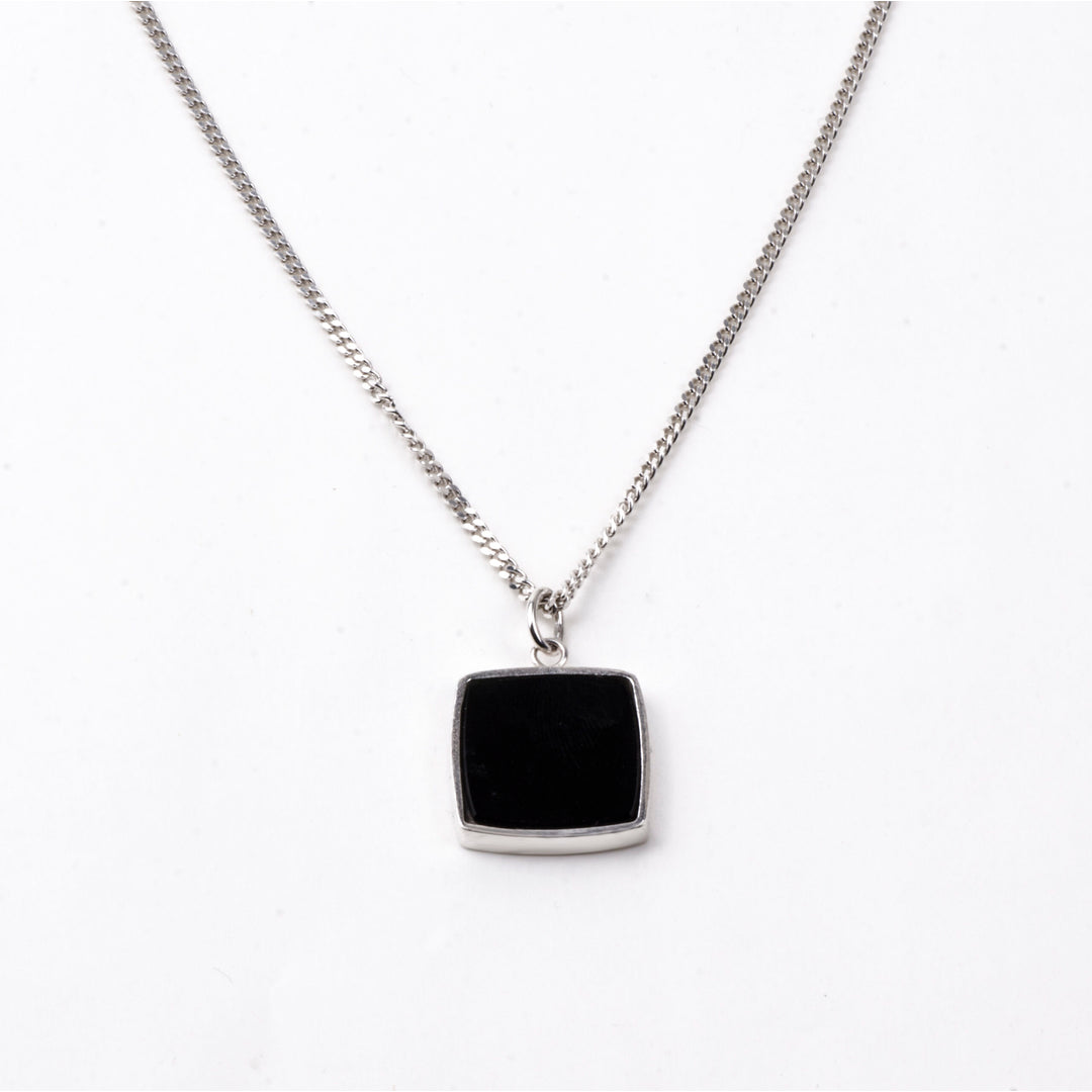 Charlotte Wooning Facebook ad: Minder trends. Meer sieraden die je jarenlang blijft…