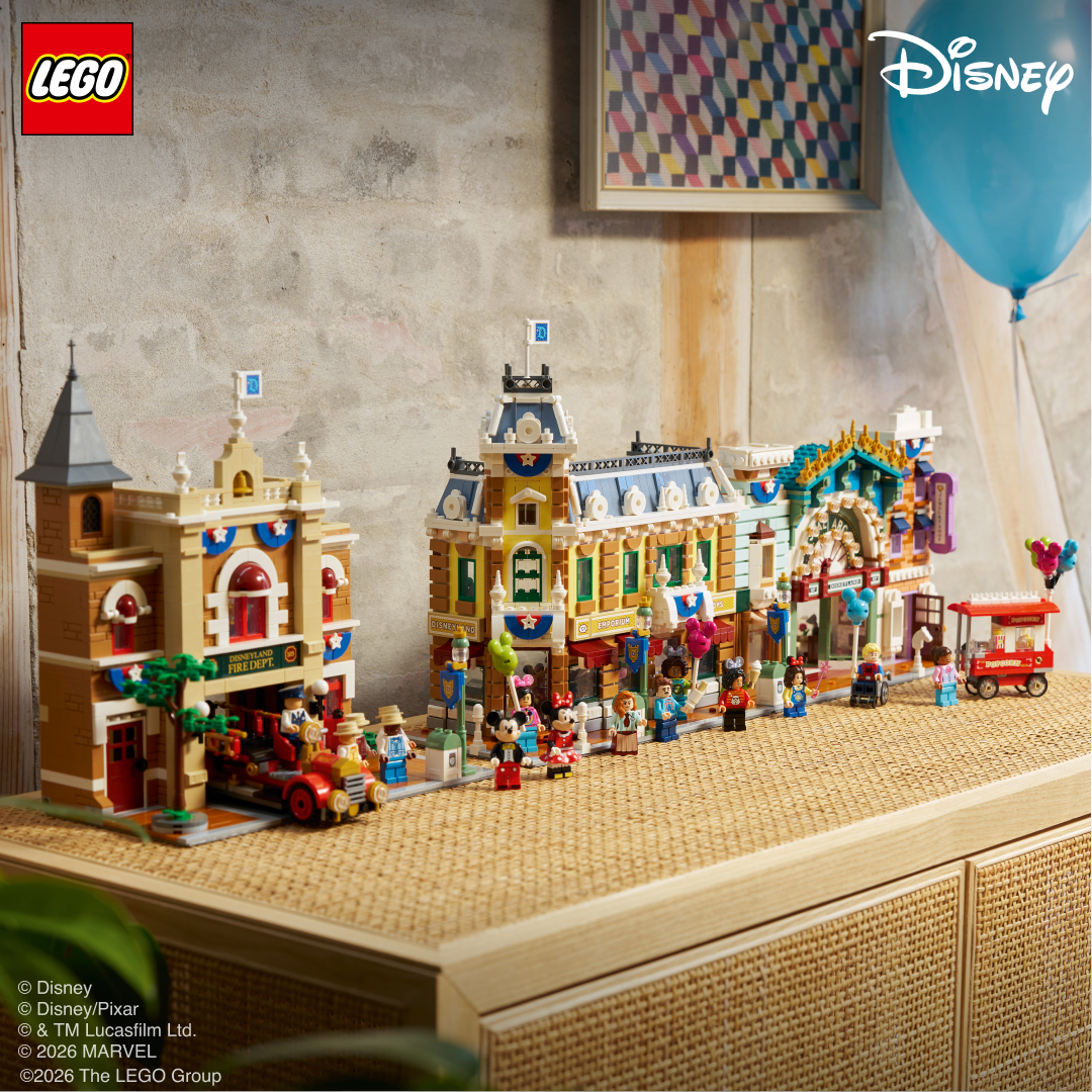 LEGO Facebook ad
