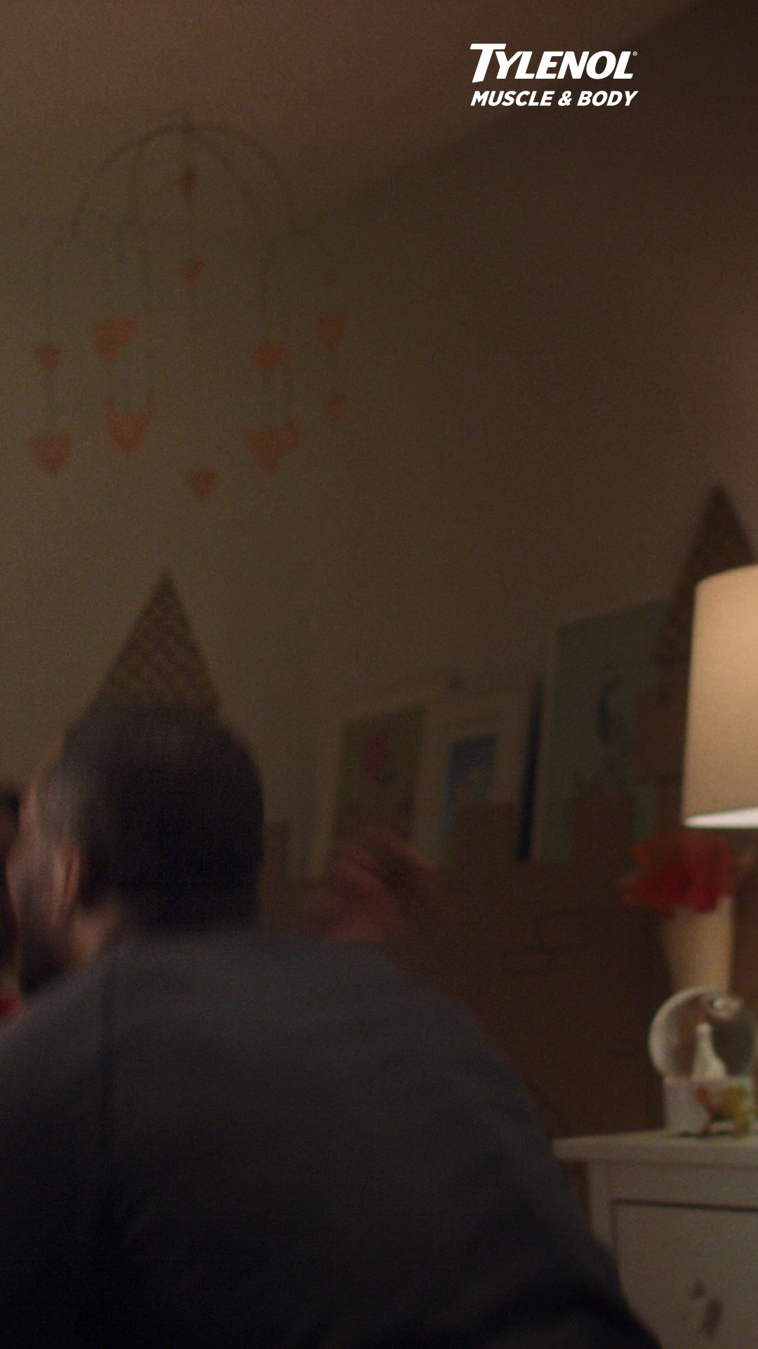 Tylenol Canada Facebook ad: Fast-acting, long-lasting+ pain relief