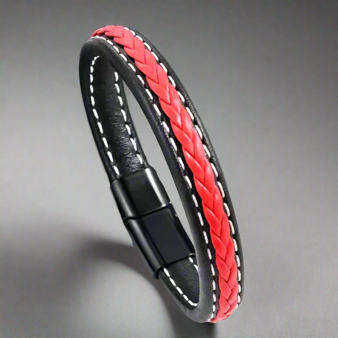 The Dapper Shop Facebook ad: A simple detail that makes a strong statement.