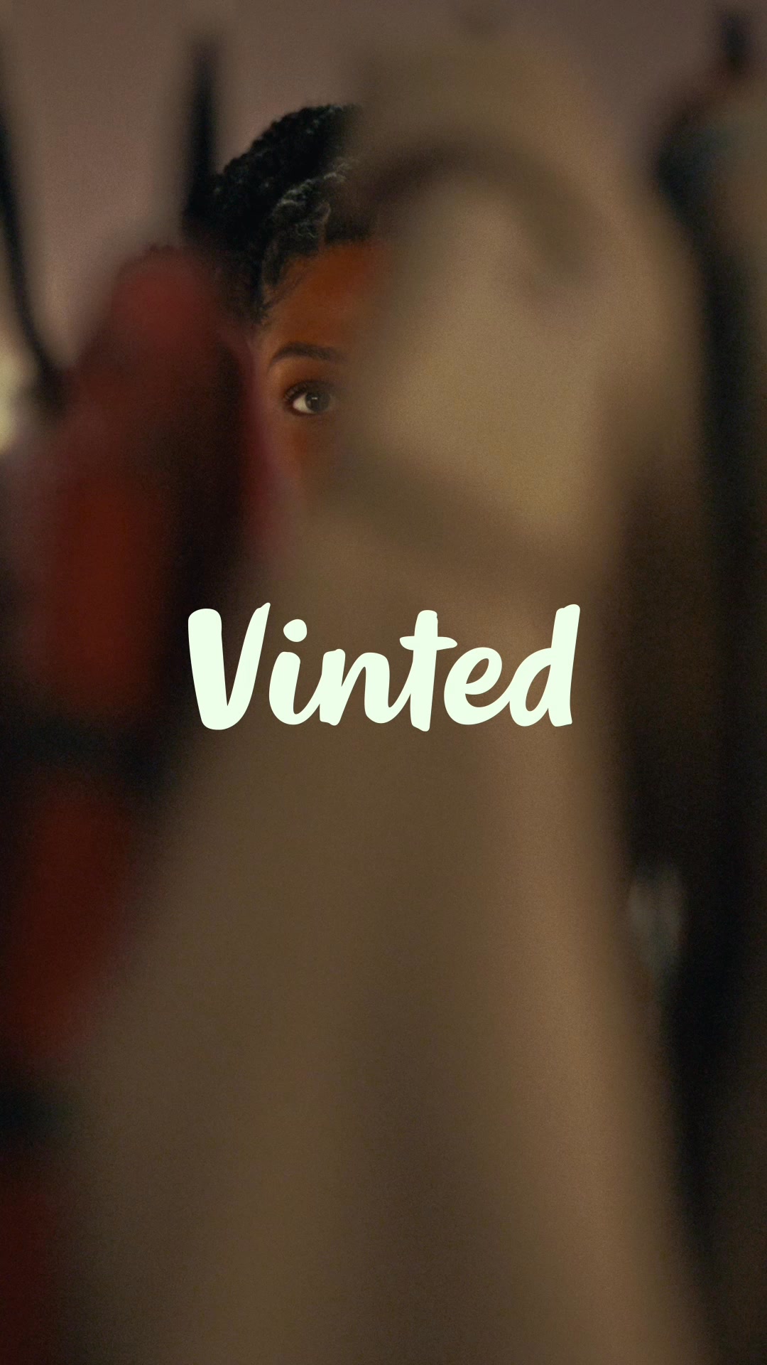 Vinted Facebook ad: Clear your space, earn extra cash