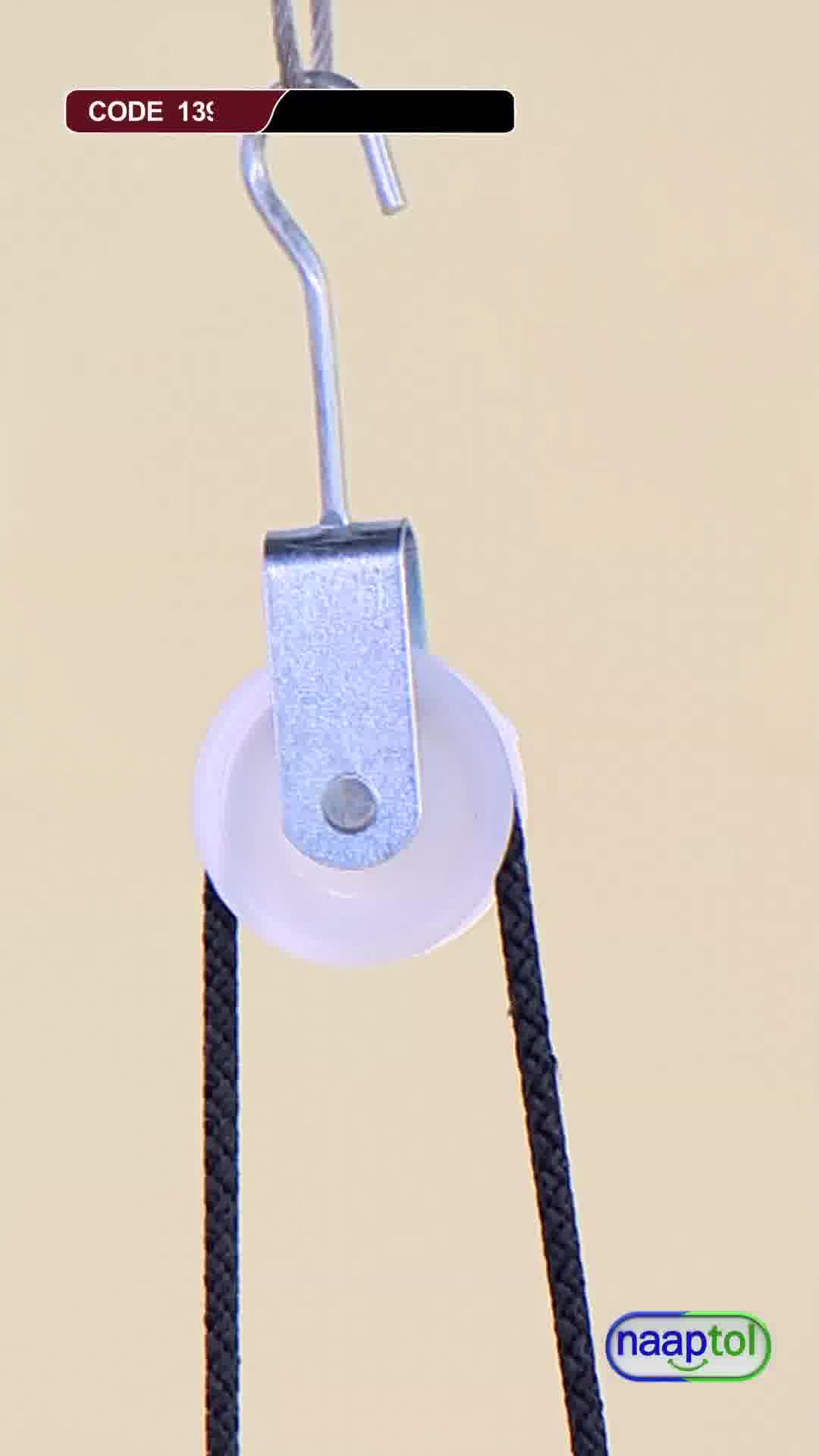 Beauty & Wellness Facebook ad: Cervical Neck Stretcher Now