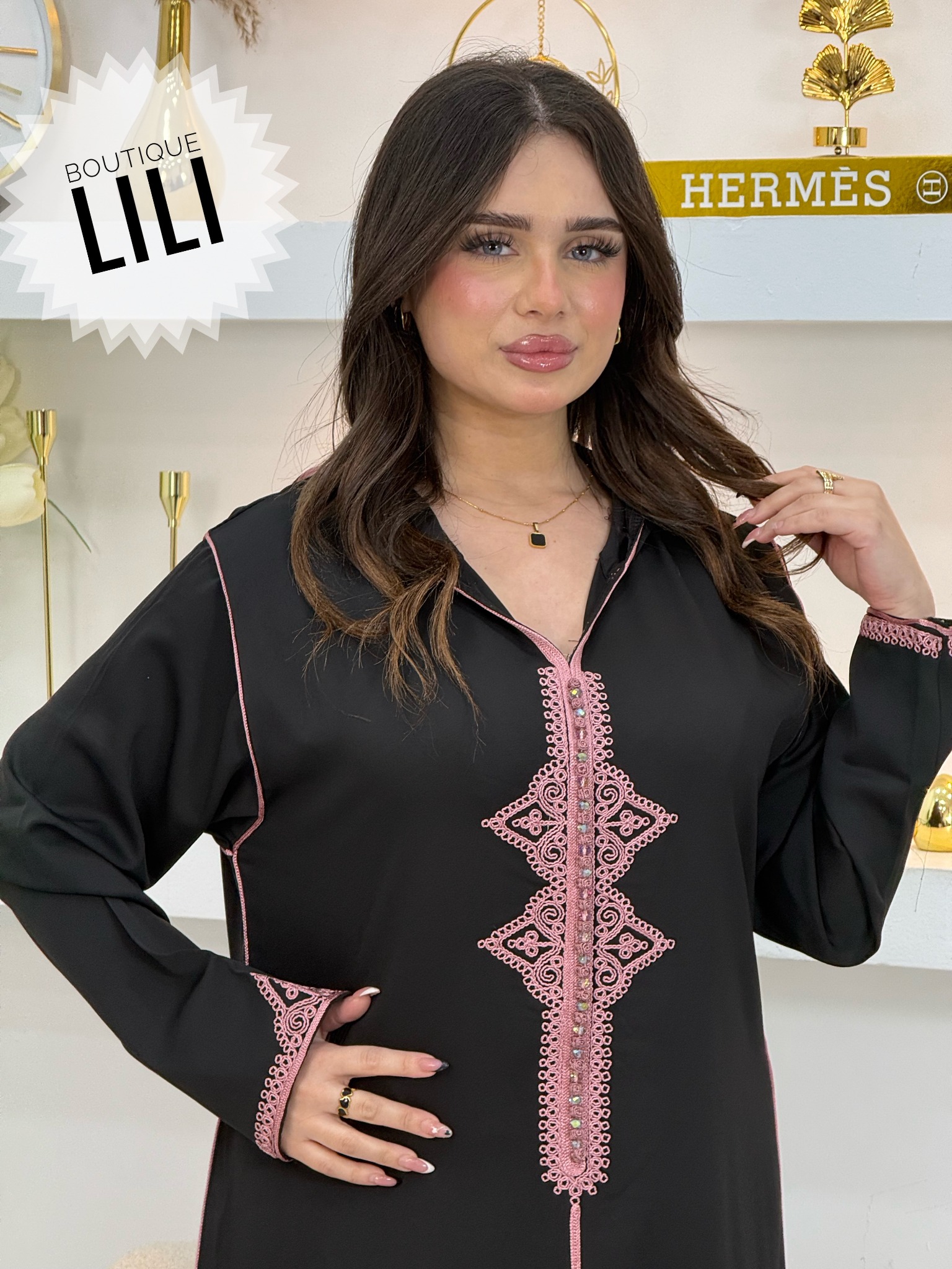 Boutique lili Facebook ad: جلابة مغربية حرة بزواق المعلم رمضان و العيد, Boutique Lili