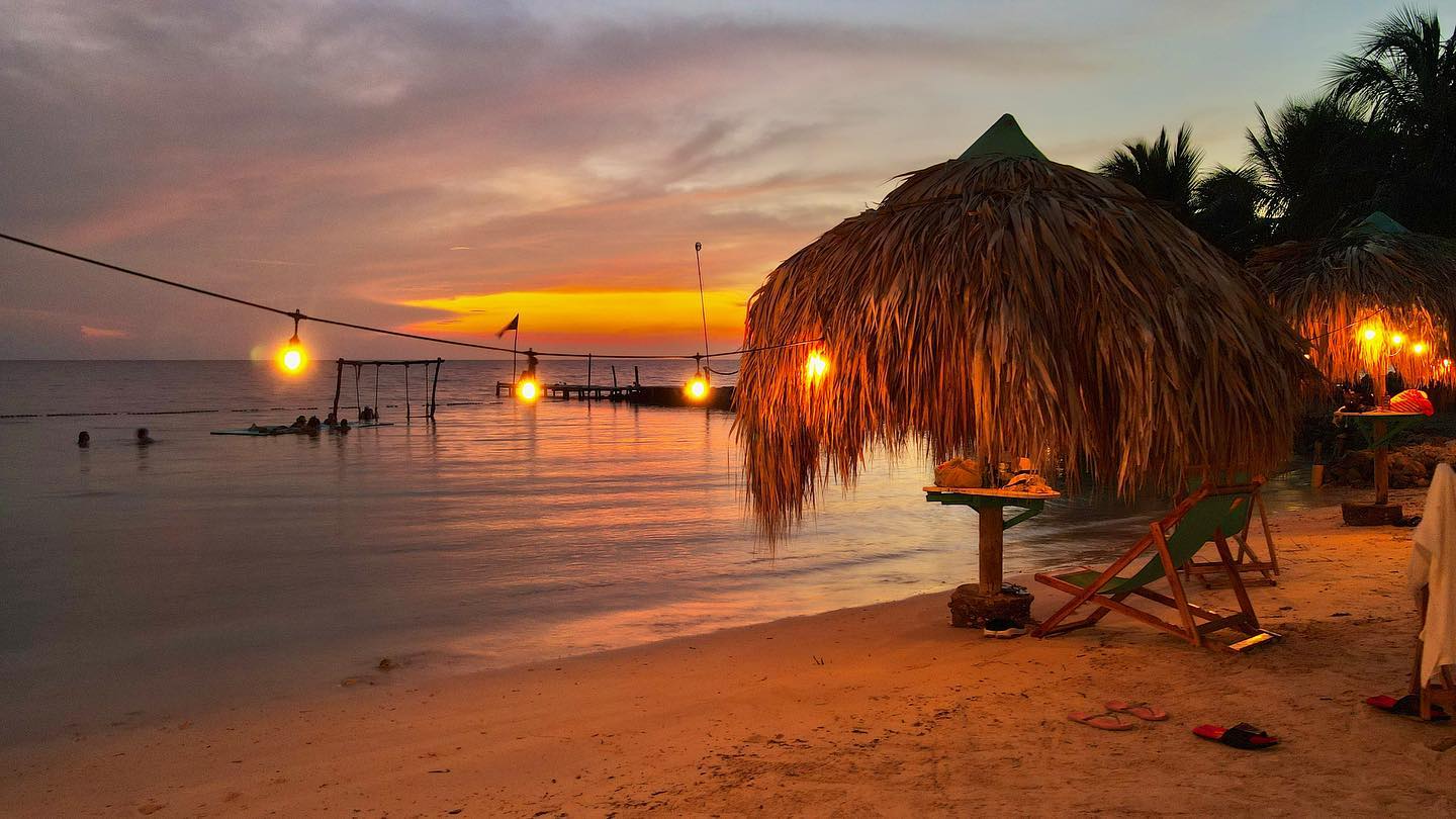 Mistica Island Hostel Facebook ad