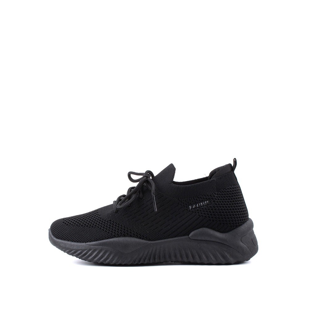LARRIE MY Facebook ad: Step into Style: Larrie Men's Shoes - Where…