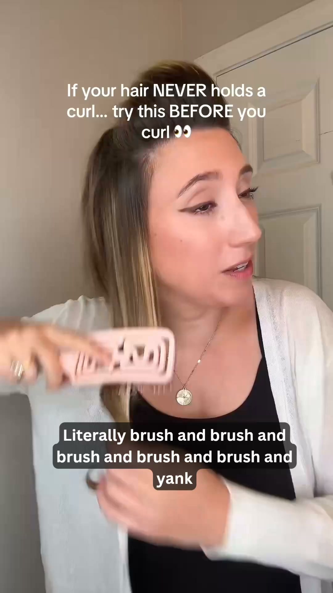 Color Wow Facebook ad: Instant Texture & Volume