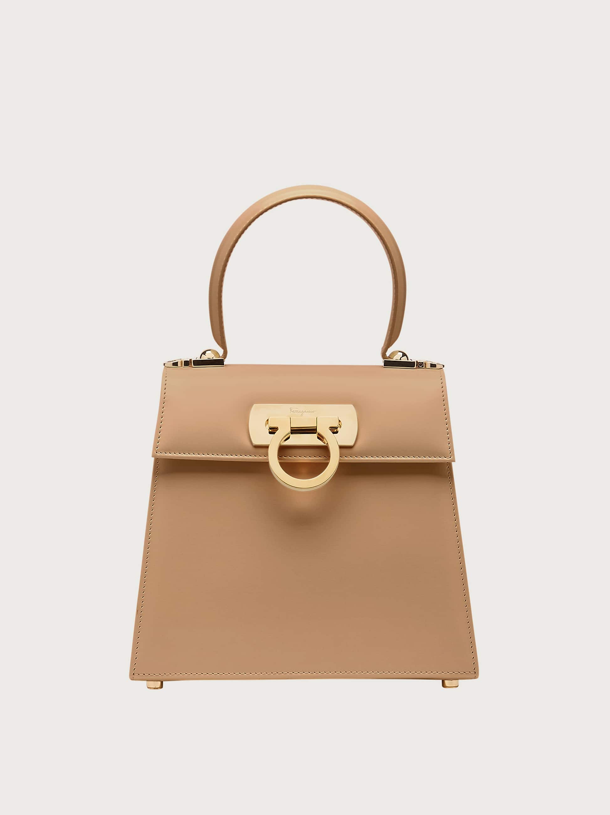 FERRAGAMO Facebook ad
